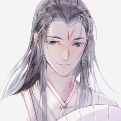 女表演者艺术展上半裸倒挂当钟锤